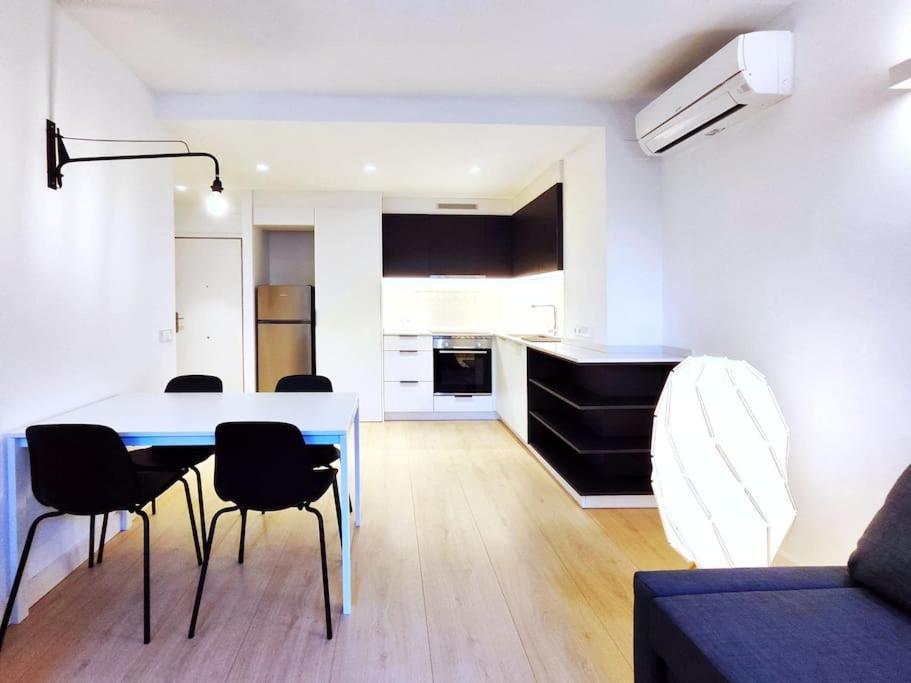 Moderno Apartamento En Terrassa Centro Εξωτερικό φωτογραφία